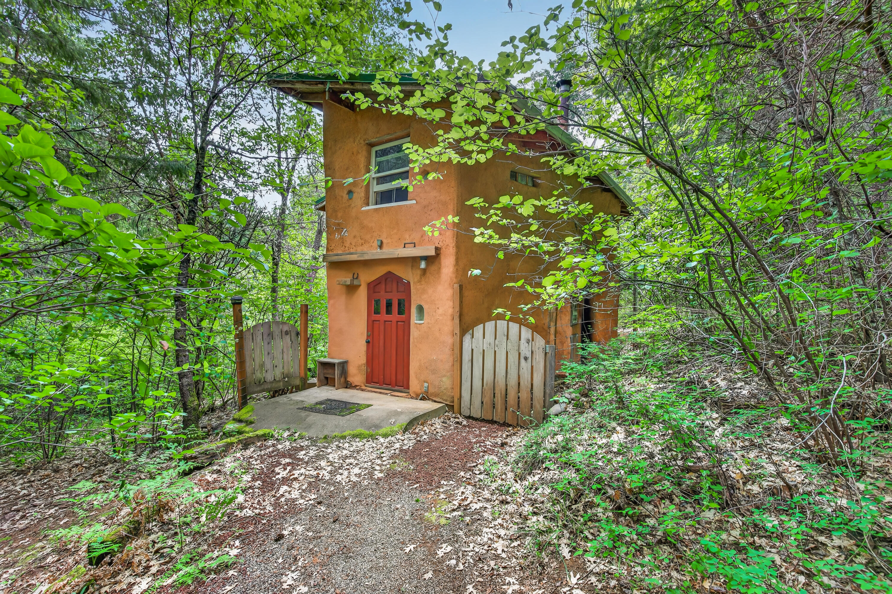 181 Brimstone Road Wolf Creek, OR 97497 - Photo 40 of 72 52-54
