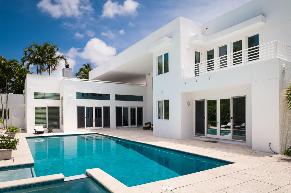 17776 Fieldbrook Circle East Boca Raton, FL 33496 - Photo 10 of 12 a view of a house with swimming pool in front of it