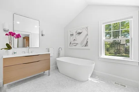 $4,150,000 | 39 Fairbanks Avenue, Wellesley, MA 02481