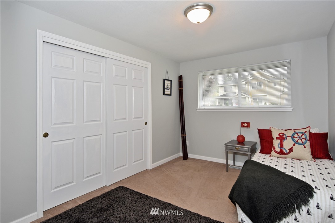 2517 Edmonds Avenue Northeast Renton, WA 98056 - Photo 18 of 25 Gallery Image 18