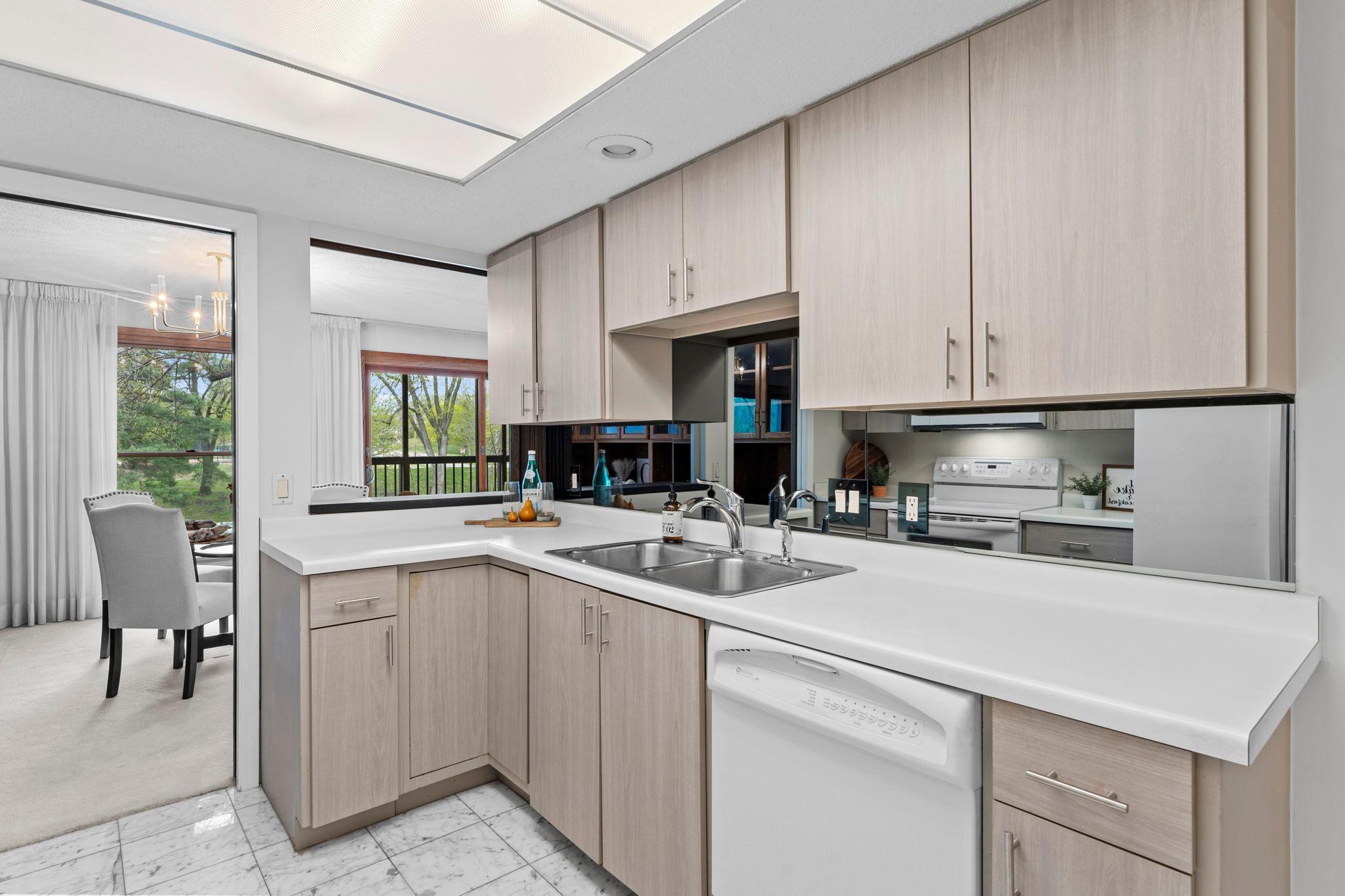 8549 Irwin Road, Unit 239 Bloomington, MN 55437 - Photo 12 of 52
