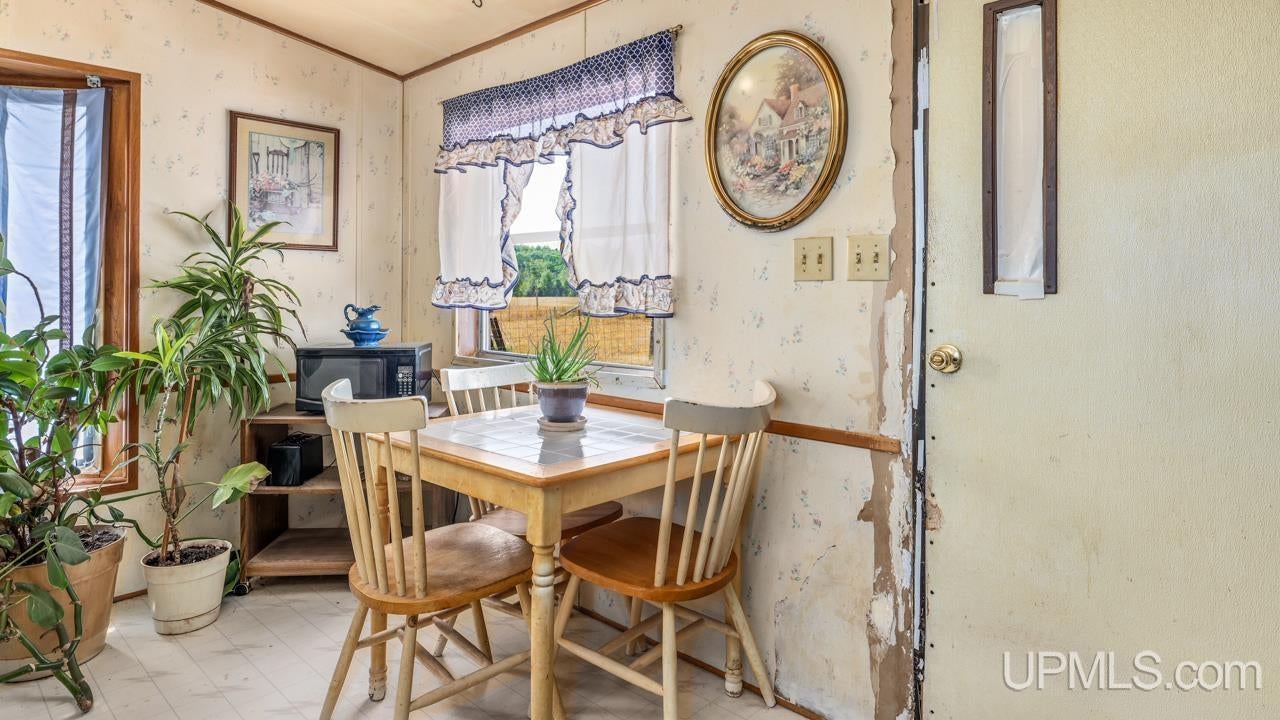 1970 Woods Road Florence, WI 54121 - Photo 7 of 28 Gallery Image 7