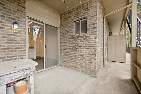 $275,000 | 5740 Martel Avenue, Unit A2, Dallas, TX 75206
