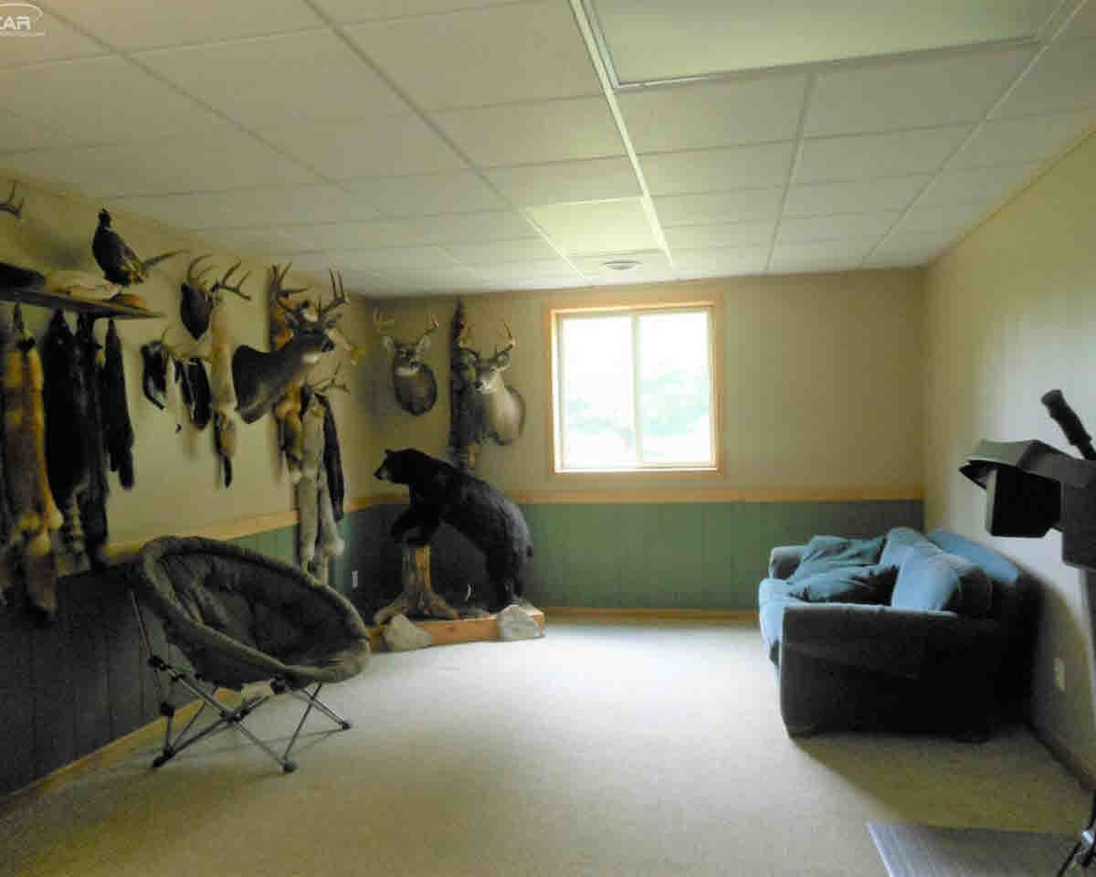 3361 Waltan Road Vassar, MI 48768 - Photo 13 of 31 21302063-12.JPG