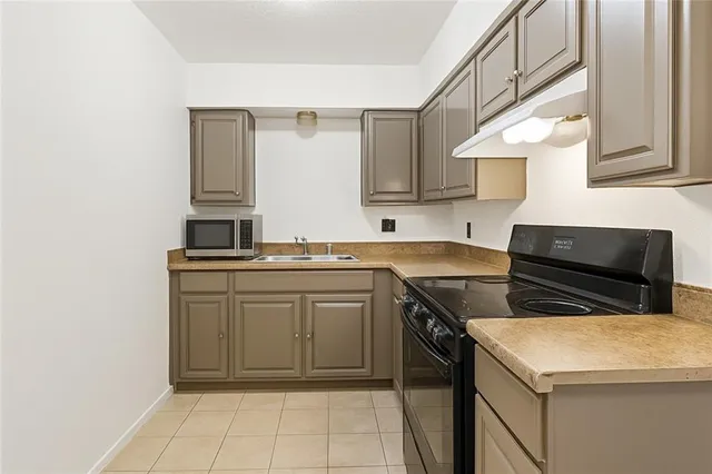 $1,650 | 11 Shepard Court, Unit B, New Orleans, LA 70114