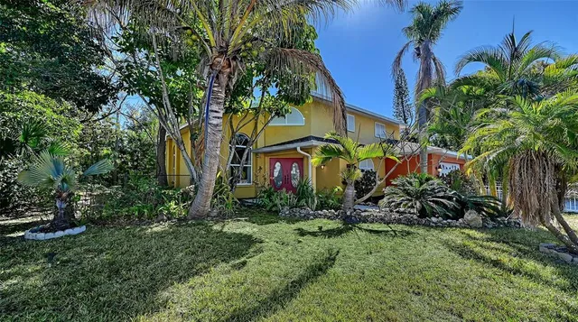 $800,000 | 2429 Whippoorwill Circle, Sarasota, FL 34231