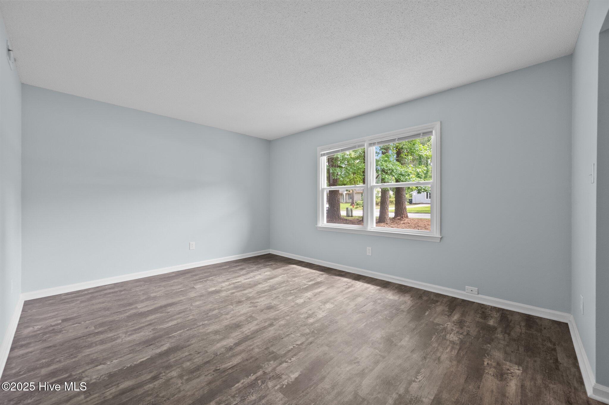 640 Shadowridge Road Jacksonville, NC 28546 - Photo 19 of 53 19-web-or-mls-_RAD5485