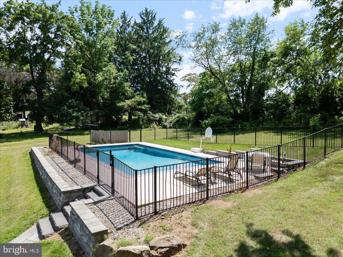 615 Unionville Road Kennett Square, PA 19348 - Photo 27 of 39 Pool