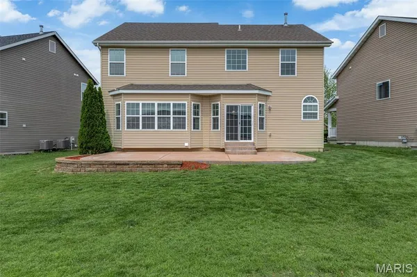$495,000 | 340 Cambridgeshire Court, St. Peters, MO 63376