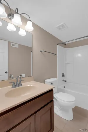 $495,000 | 340 Cambridgeshire Court, St. Peters, MO 63376