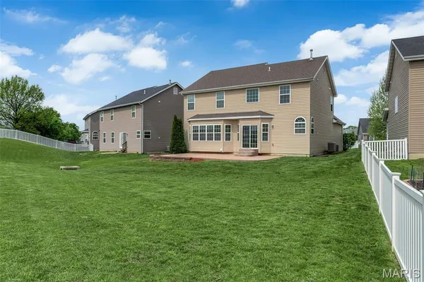 $495,000 | 340 Cambridgeshire Court, St. Peters, MO 63376