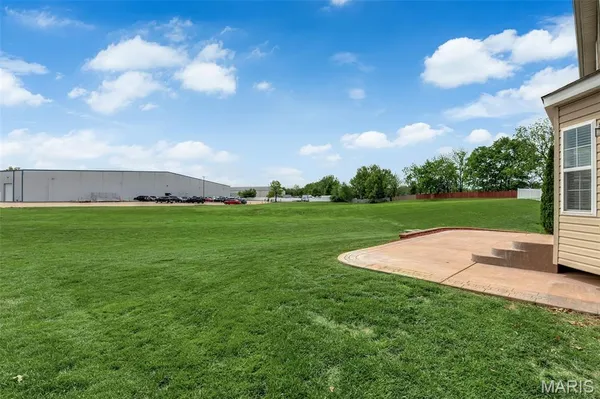 $495,000 | 340 Cambridgeshire Court, St. Peters, MO 63376