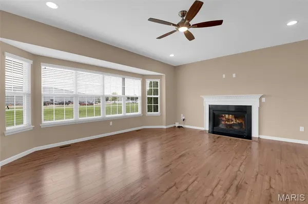 $495,000 | 340 Cambridgeshire Court, St. Peters, MO 63376