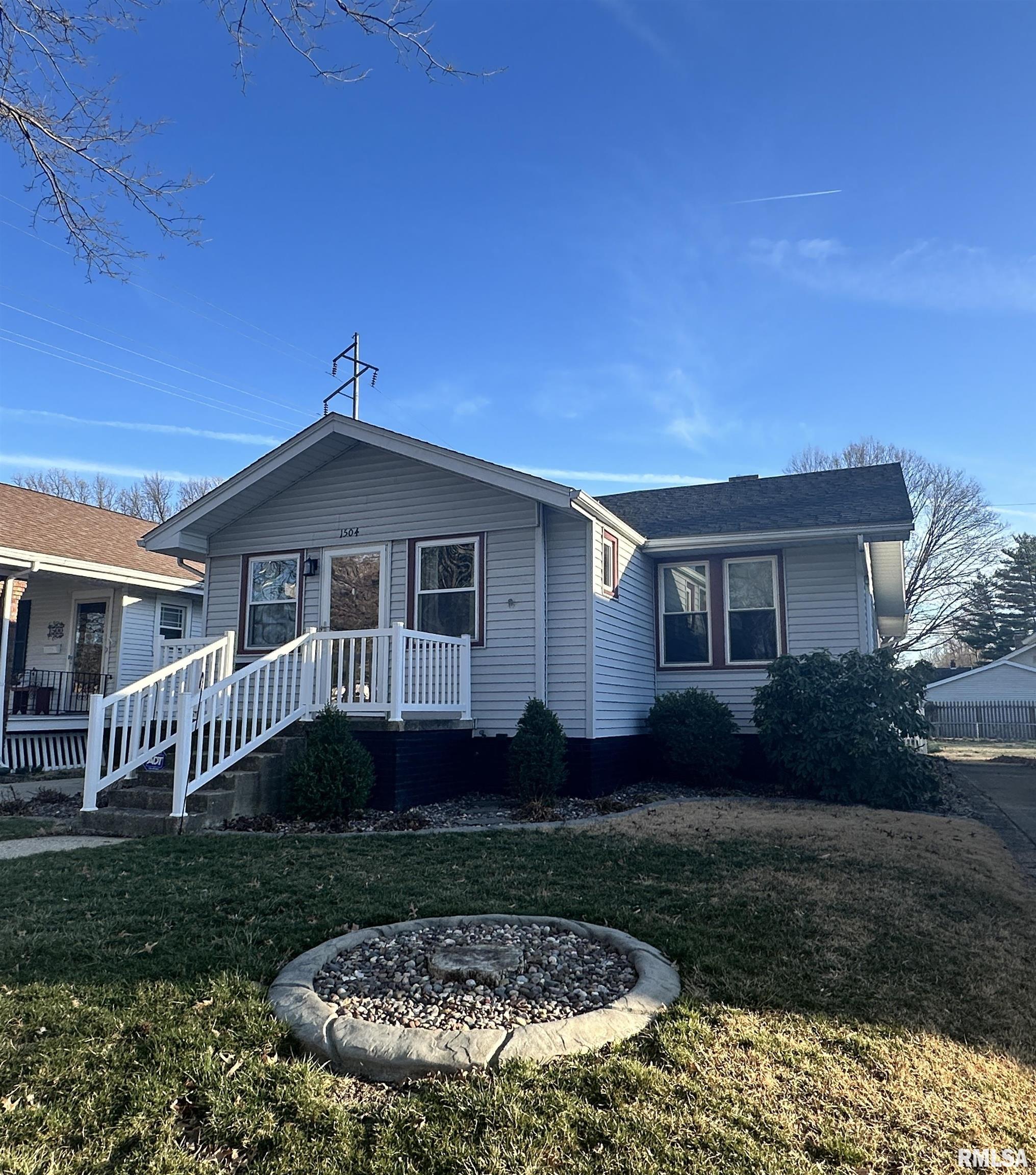 1504 West Cook Street Springfield, IL 62704 - Photo 1 of 1