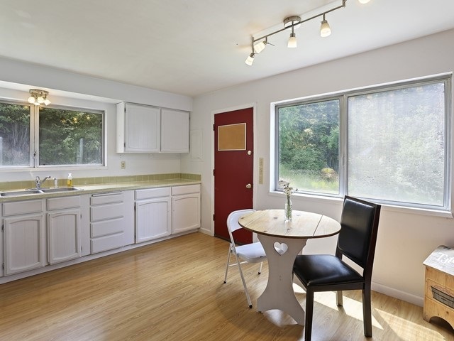 17336 Foothills Road Spokane, WA 99217 - Photo 8 of 22