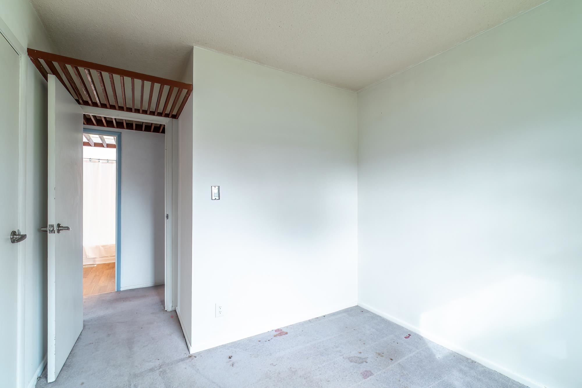6410 Kent Road Fort Wayne, IN 46816 - Photo 23 of 33