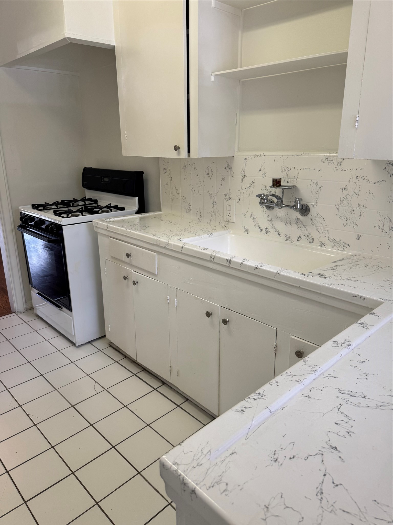 2245 Welch Street, Unit 2 Houston, TX 77019 - Photo 12 of 16