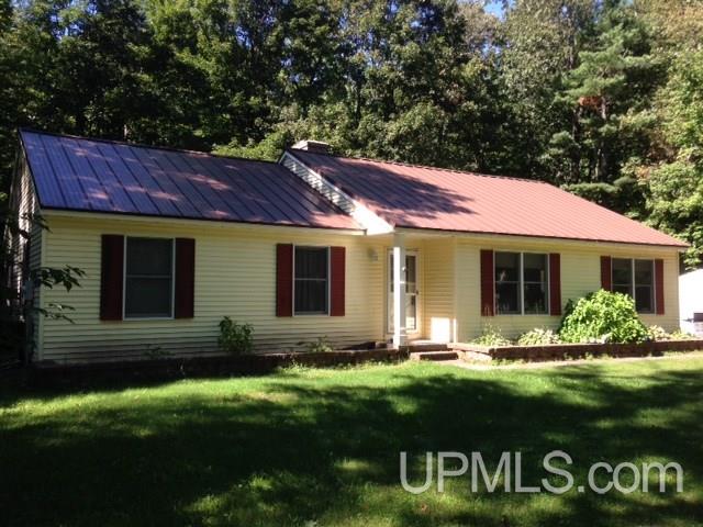 65 Feather Ridge Road Marquette, MI 49855 - Photo 4 of 24