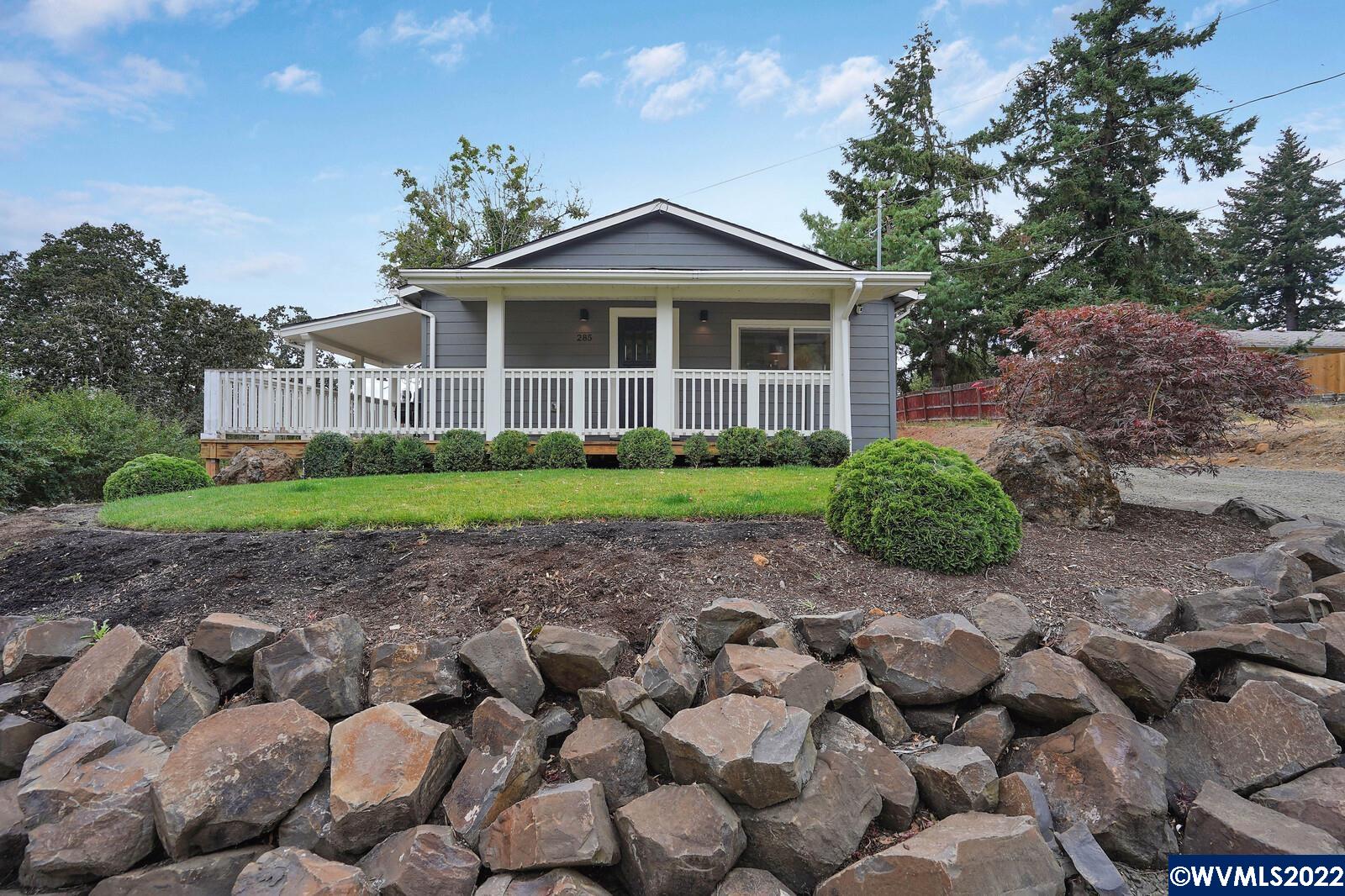 285 Southwest Jasper Street Dallas, OR 97338 - Photo 2 of 37 Gallery Image 2