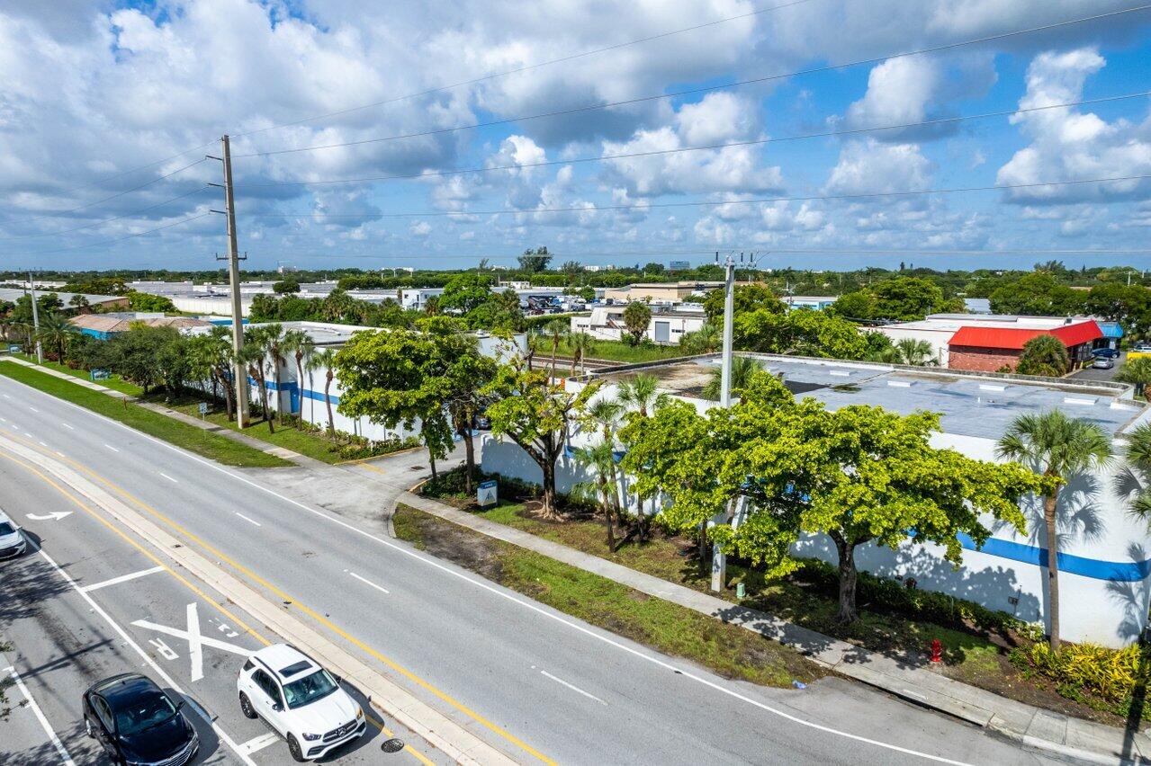 3979 North Dixie Highway Boca Raton, FL 33431 - Photo 1 of 15 001-3797DixieHighway-BocaRaton-FL-33431-