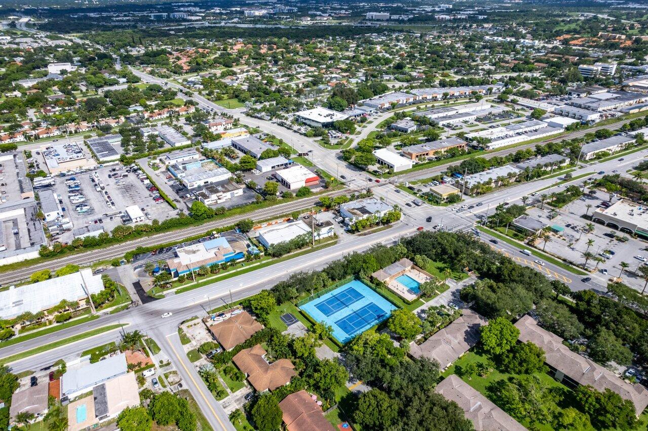 3979 North Dixie Highway Boca Raton, FL 33431 - Photo 11 of 15 011-3797DixieHighway-BocaRaton-FL-33431-