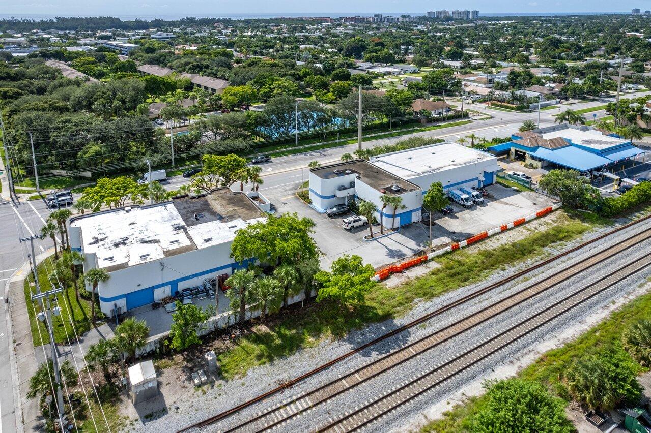 3979 North Dixie Highway Boca Raton, FL 33431 - Photo 4 of 15 004-3797DixieHighway-BocaRaton-FL-33431-