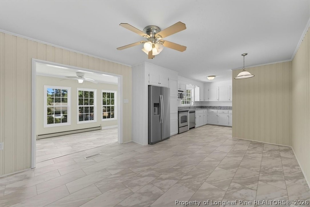 2604 Huntington Road Fayetteville, NC 28303 - Photo 10 of 46 Kitchen