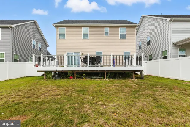 a view of an outdoor space and yard