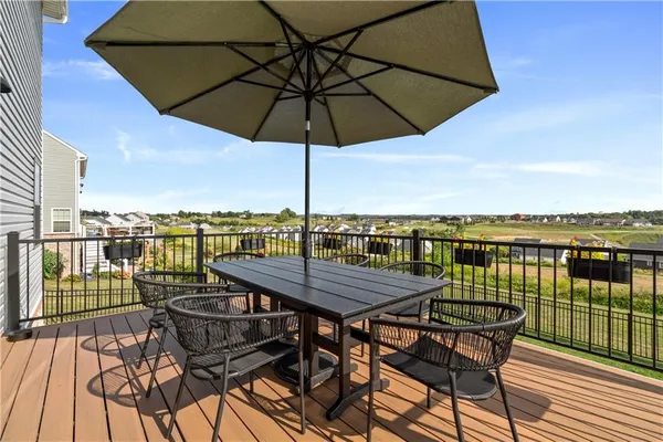 $675,000 | 1043 Wedgewood Drive, Jeannette, PA 15644