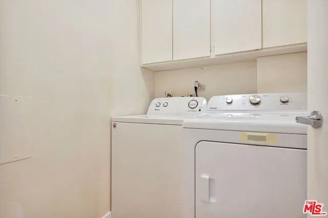 $4,350 | 1727 South Bentley Avenue, Unit 205, Los Angeles, CA 90025