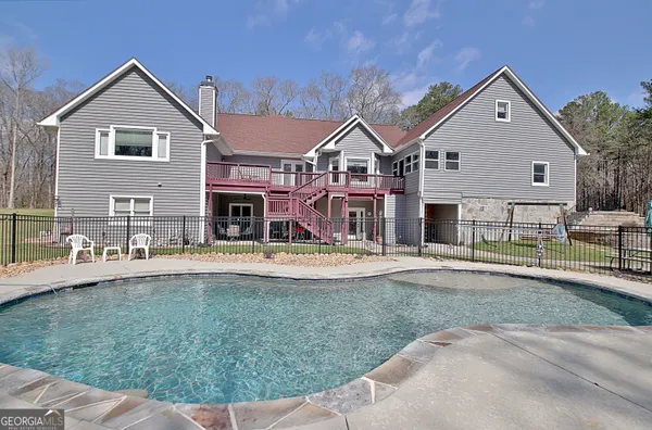 $890,000 | 967 Tope Road, Sharpsburg, GA 30277