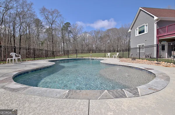 $890,000 | 967 Tope Road, Sharpsburg, GA 30277