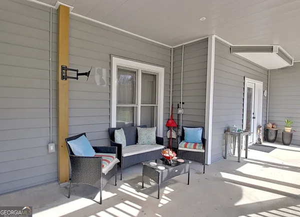 $890,000 | 967 Tope Road, Sharpsburg, GA 30277