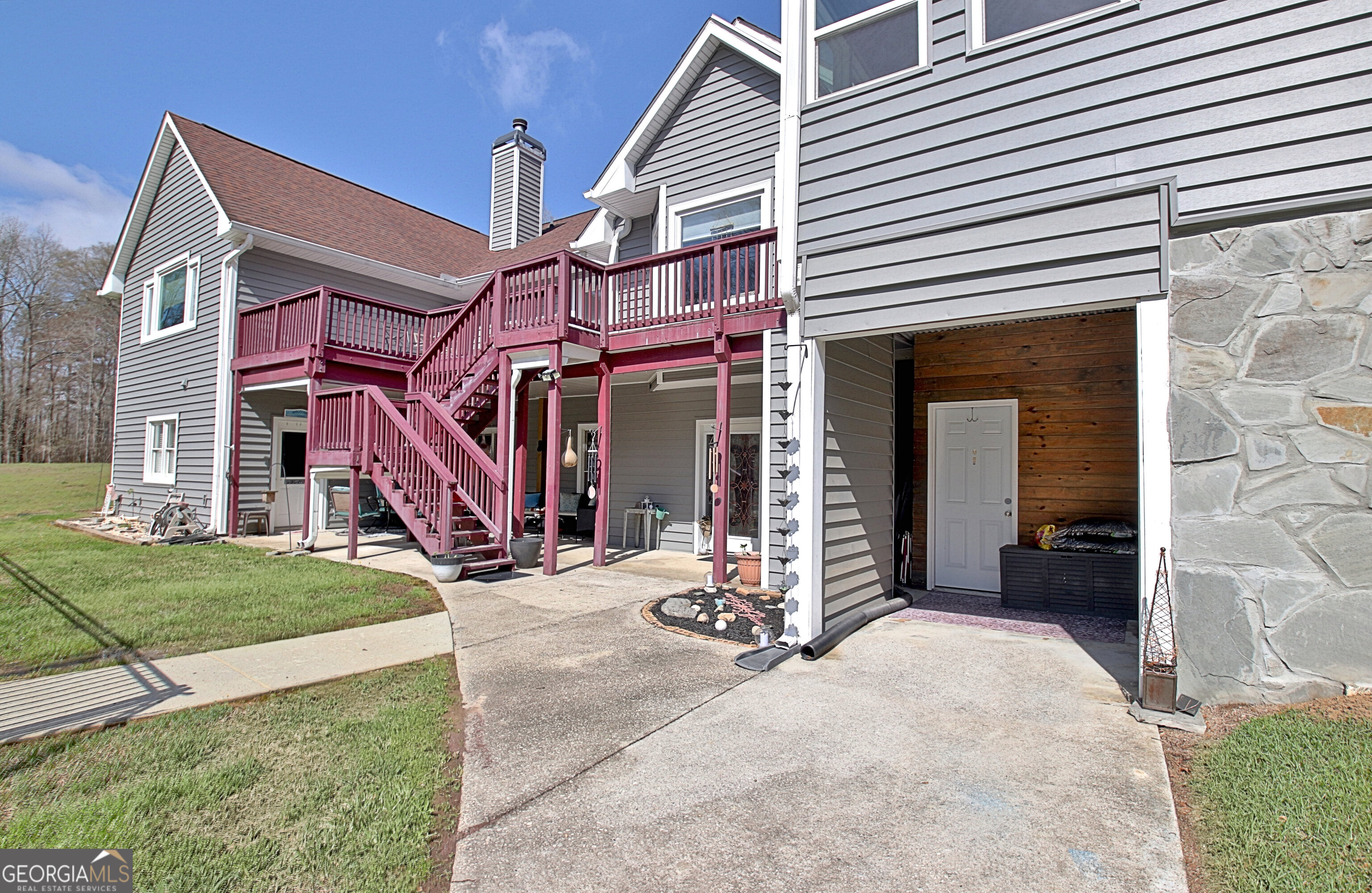 967 Tope Road Sharpsburg, GA 30277 - Photo 74 of 98 a front view of a house with a yard