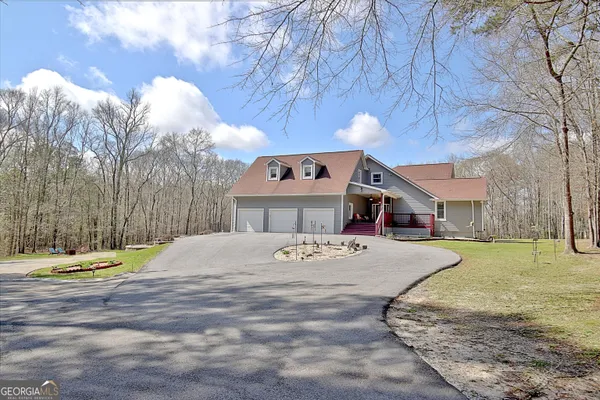 $890,000 | 967 Tope Road, Sharpsburg, GA 30277