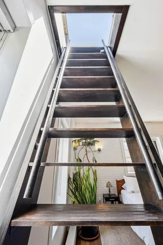 $1,175,000 | 203 West 102nd Street, Unit 5R | Upper West Side