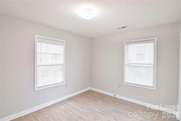 $1,975 | 110 Pratt Street, Belmont, NC 28012