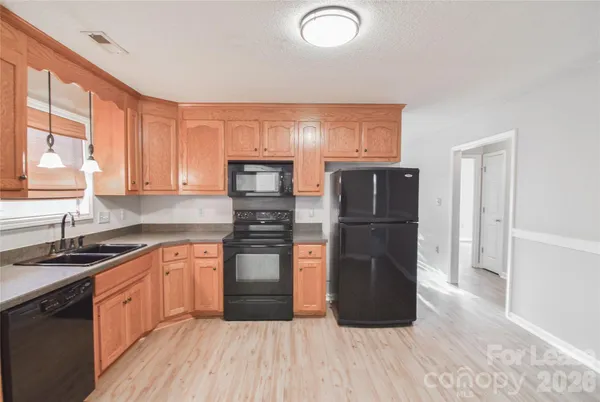 $1,975 | 110 Pratt Street, Belmont, NC 28012