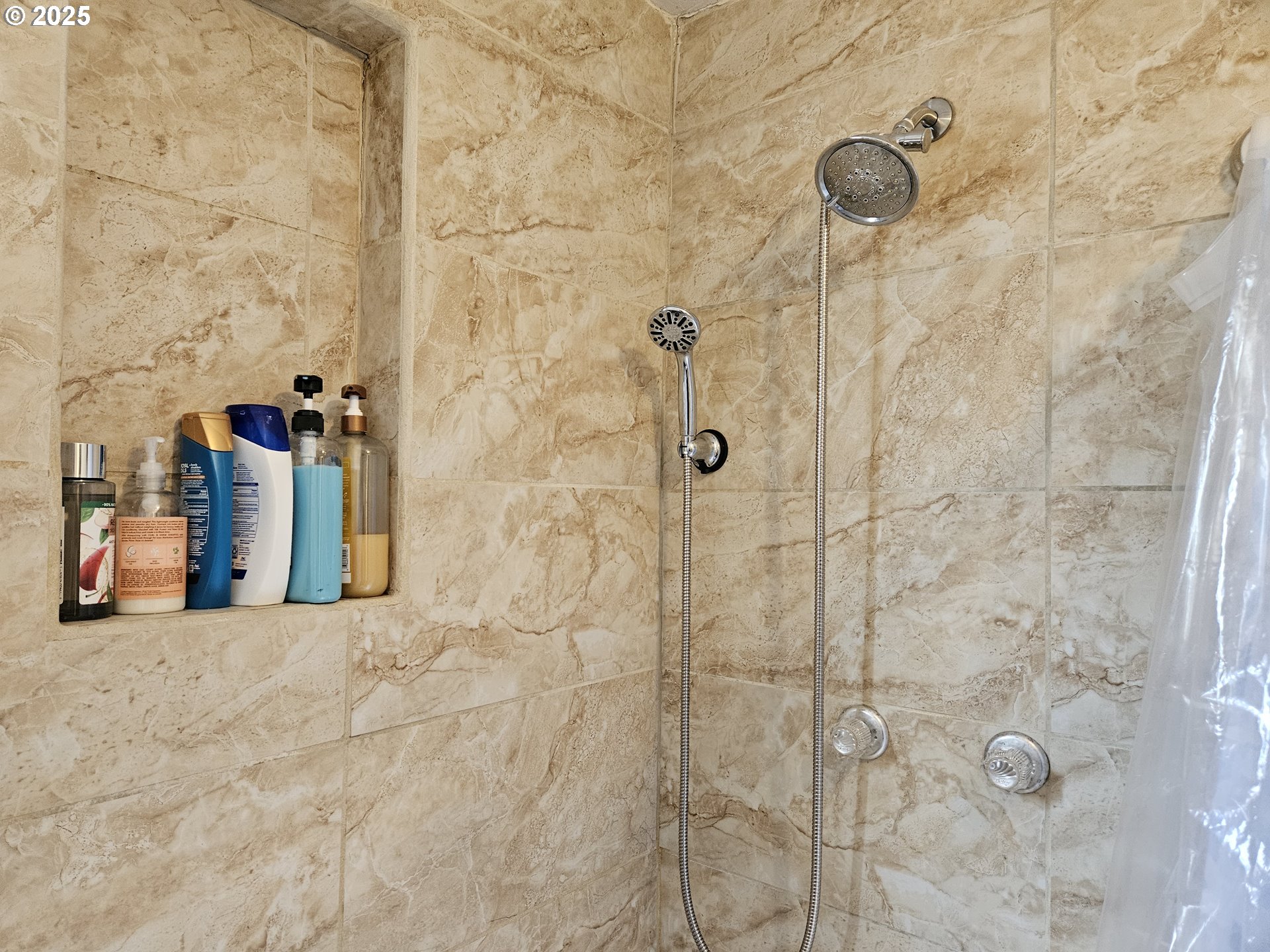 1040 Southeast 6th Avenue Albany, OR 97321 - Photo 29 of 48 a bathroom with a shower