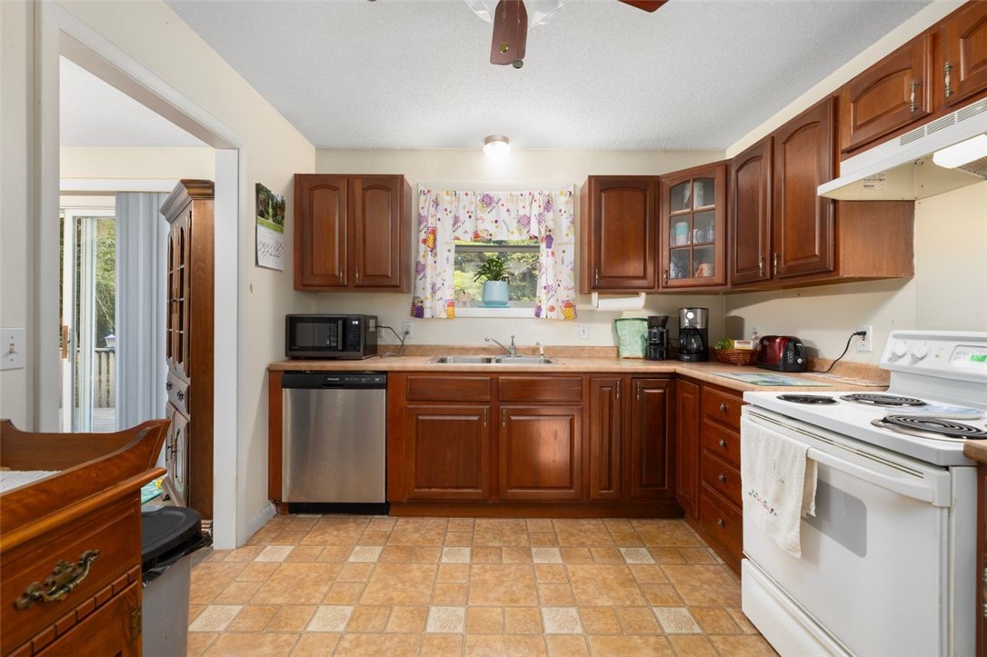 17 Old Kenyon Road Richmond, RI 02832 - Photo 14 of 38 Gallery Image 14