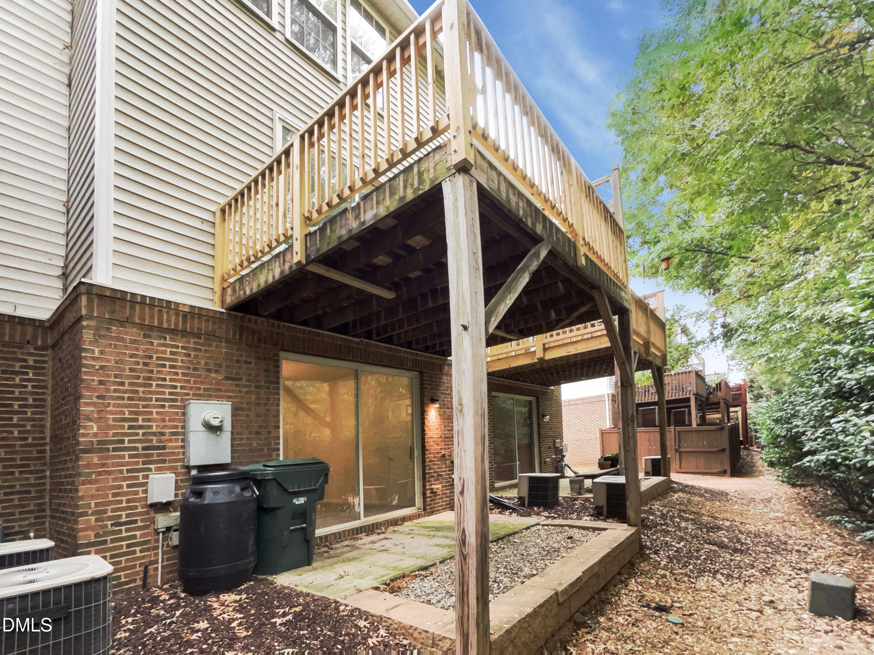 4842 Wyatt Brook Way Raleigh, NC 27609 - Photo 8 of 22 photo_08