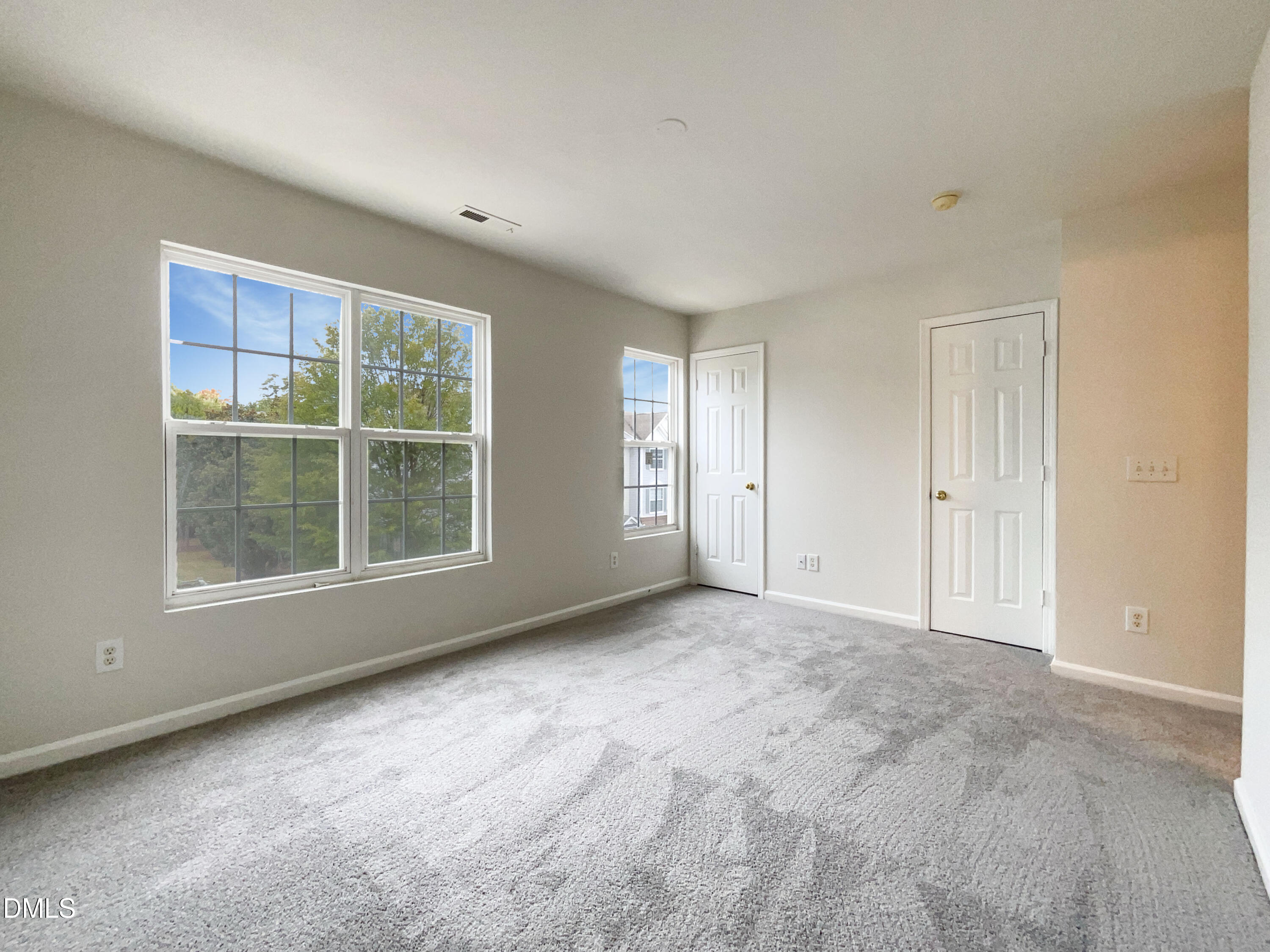 4842 Wyatt Brook Way Raleigh, NC 27609 - Photo 9 of 22 photo_09