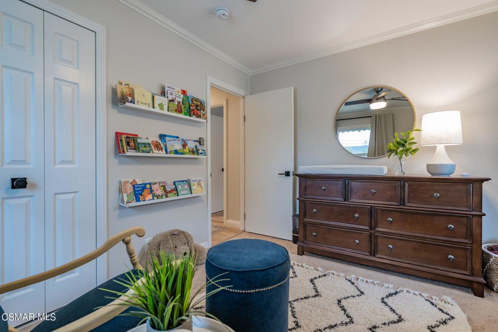 75 Neish Street Camarillo, CA 93010 - Photo 32 of 42 a living room with furniture