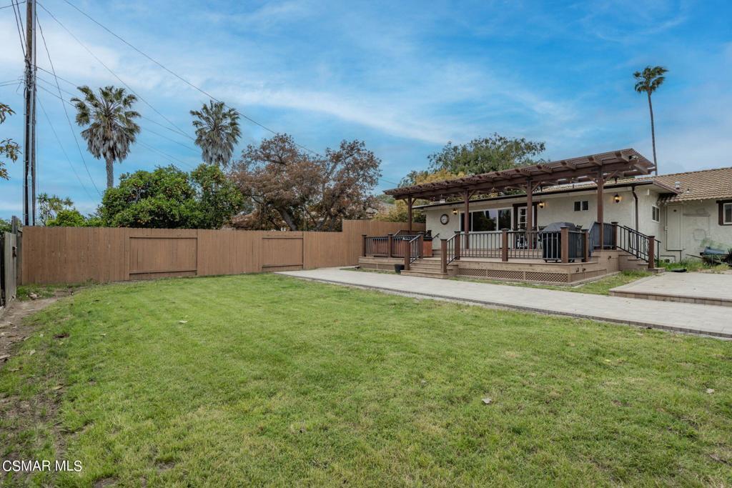 75 Neish Street Camarillo, CA 93010 - Photo 8 of 42 a front view of a house with garden