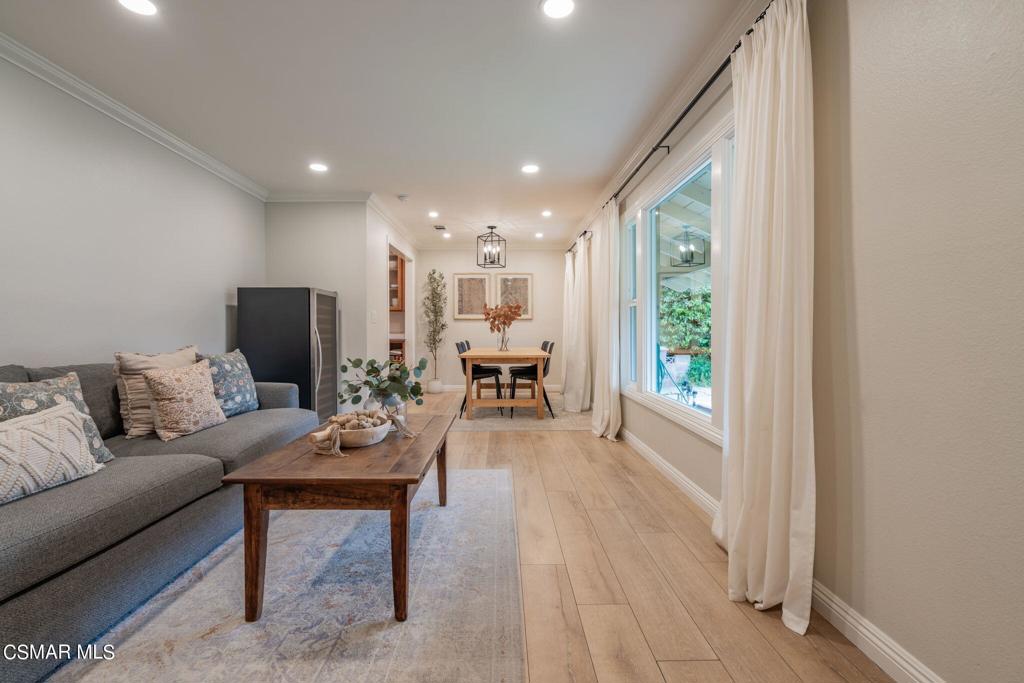 75 Neish Street Camarillo, CA 93010 - Photo 10 of 42 a living room with furniture and a flat screen tv