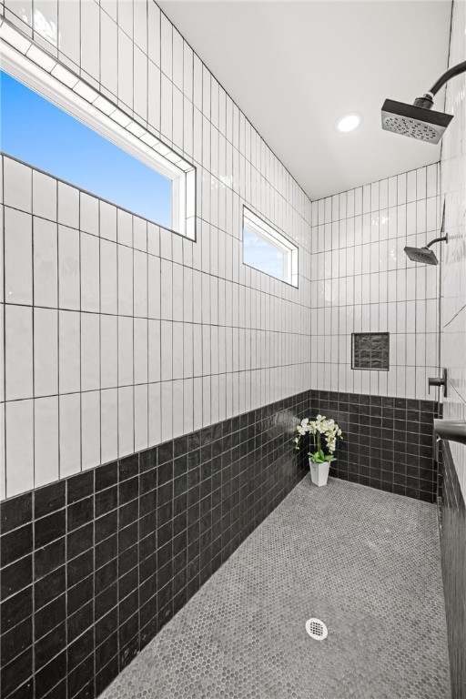 1517 Fenner Ranch Corpus Christi, TX 78415 - Photo 19 of 34 a bathroom with a sink a toilet and shower