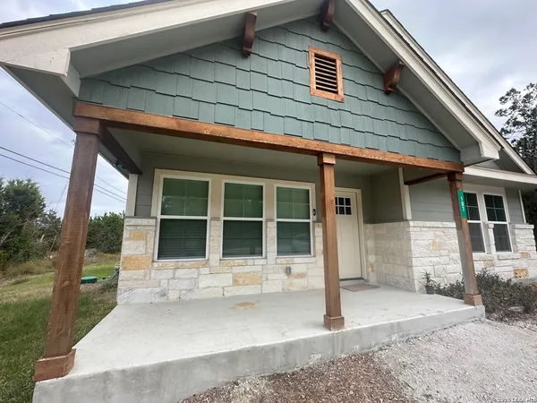 $1,700 | 107 Virginia, Spring Branch, TX 78070