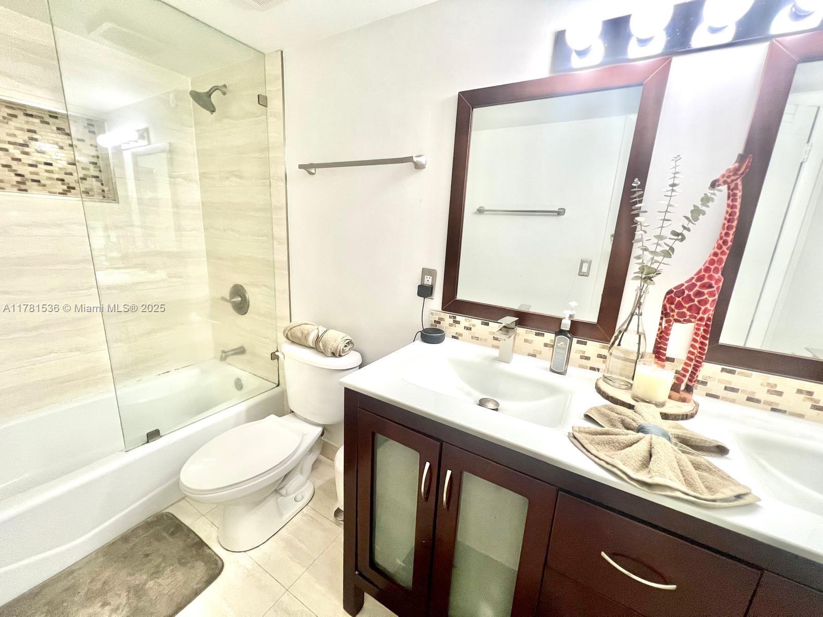 8225 Lake Drive, Unit 302 Doral, FL 33166 - Photo 14 of 15