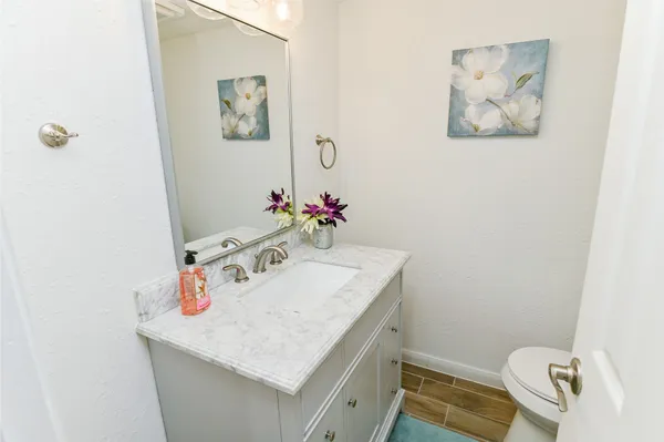 $1,800 | 5791 Maple Hill Drive, Houston, TX 77088