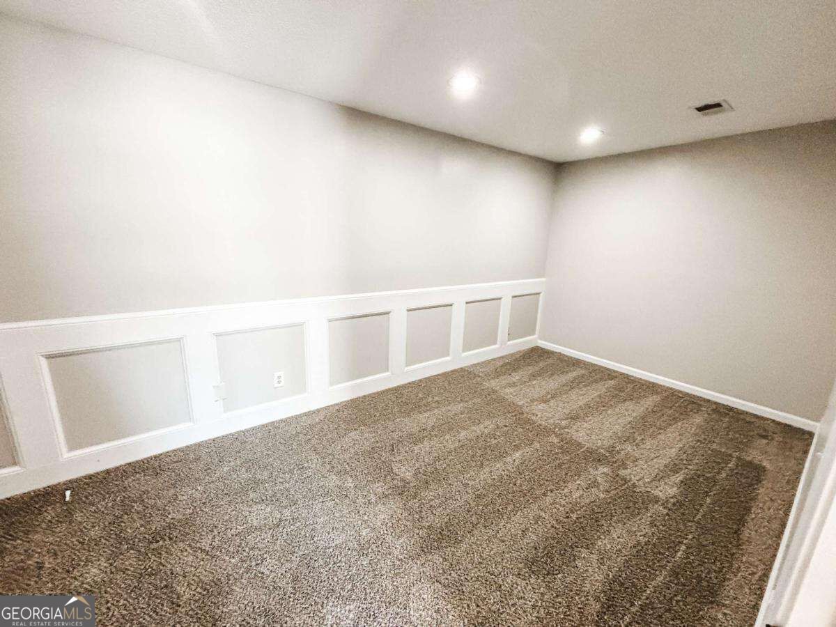 411 Jeffords Road, Unit B Winder, GA 30680 - Photo 9 of 12 Gallery Image 9